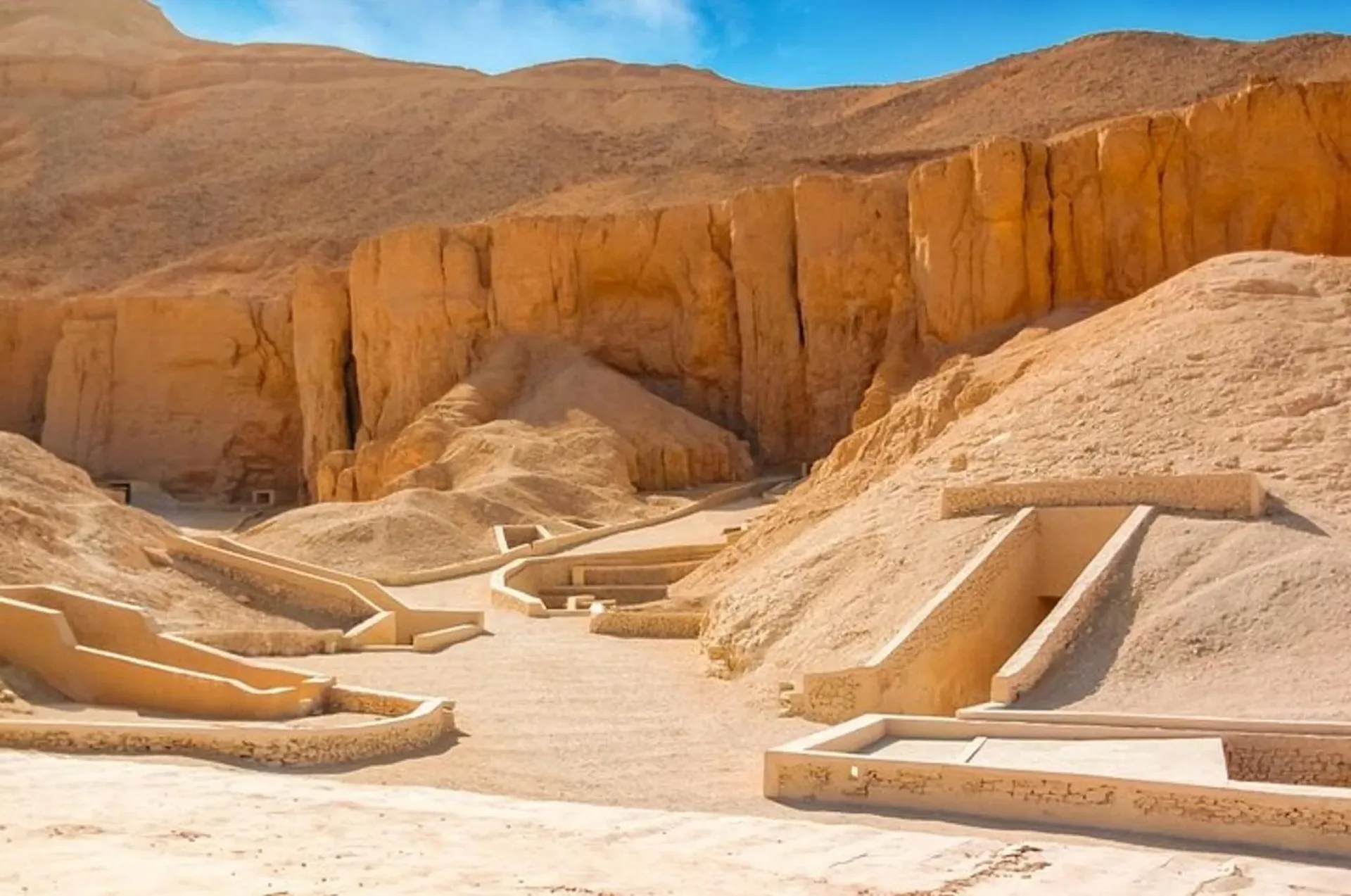 Luxor by Plane — 1
